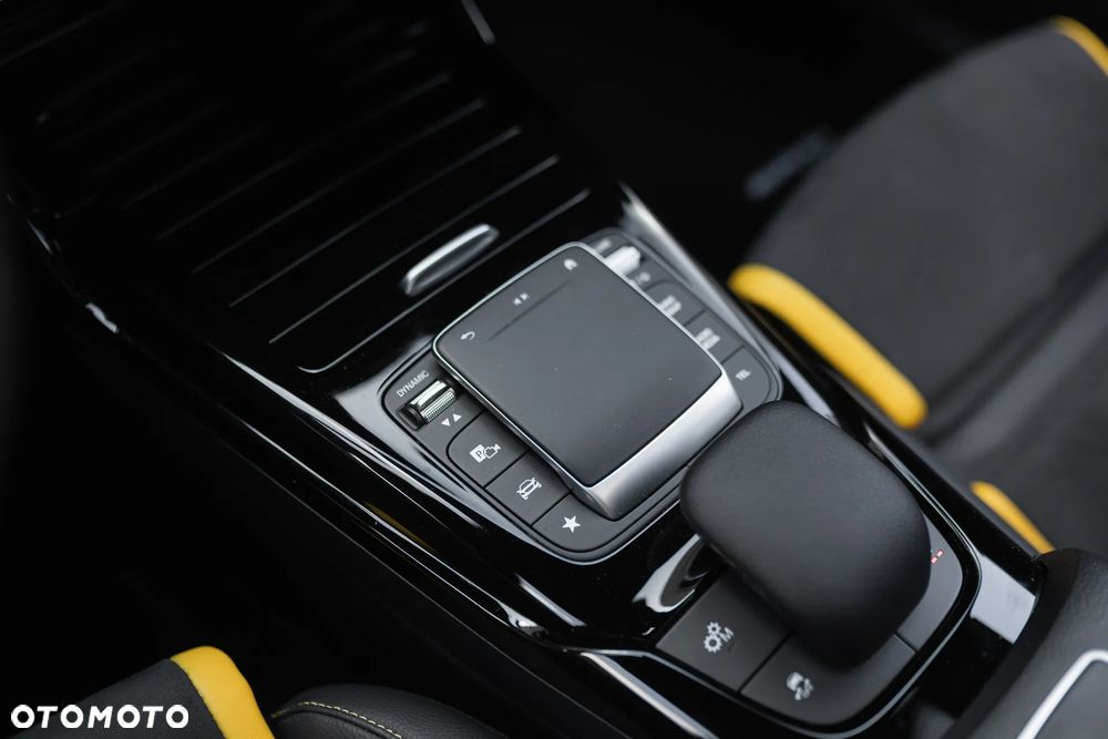 Mercedes-Benz Klasa A 45 S AMG 4-Matic 8G-DCT - 21