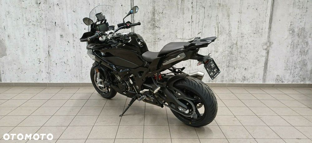 BMW S - 5