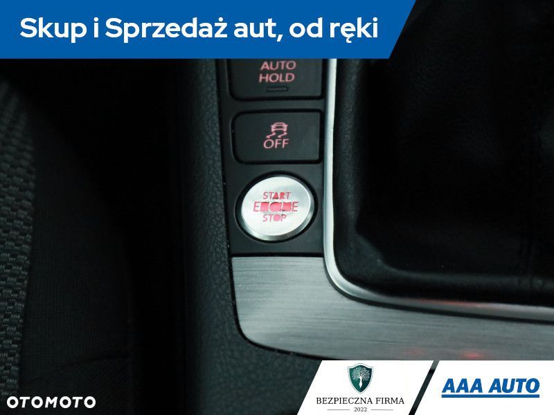 Volkswagen Passat - 15