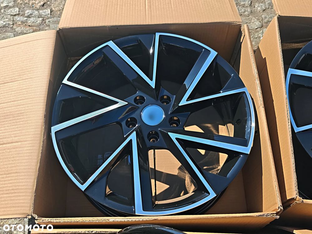 Felgi 5X114,3 7,5J 18 ET45 Hyundai I30 I40 KIA Stinger CEED PROCEED Mazda 3 6 CX30 - 5