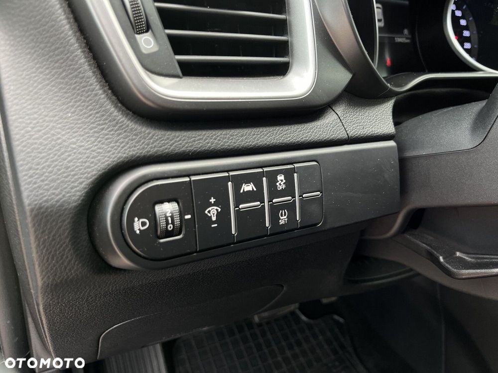 Kia XCeed 1.5 T-GDI M DCT - 23
