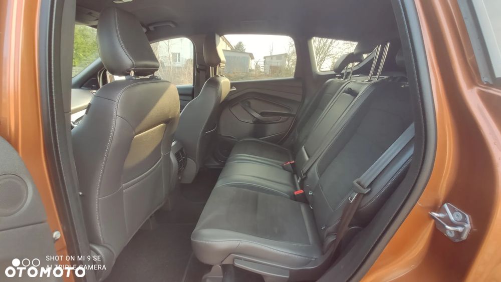 Ford Kuga 2.0 TDCi 4x4 ST-Line - 17