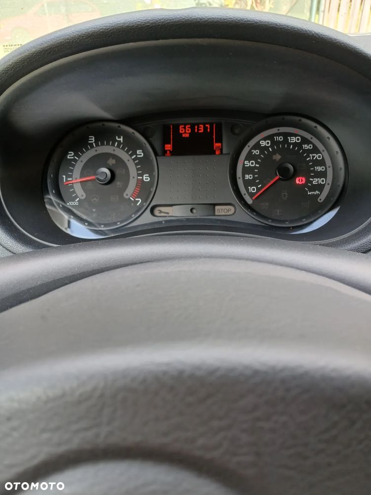 Renault Clio - 7
