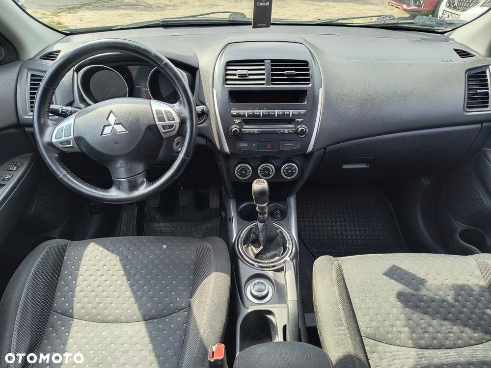 Mitsubishi ASX - 11