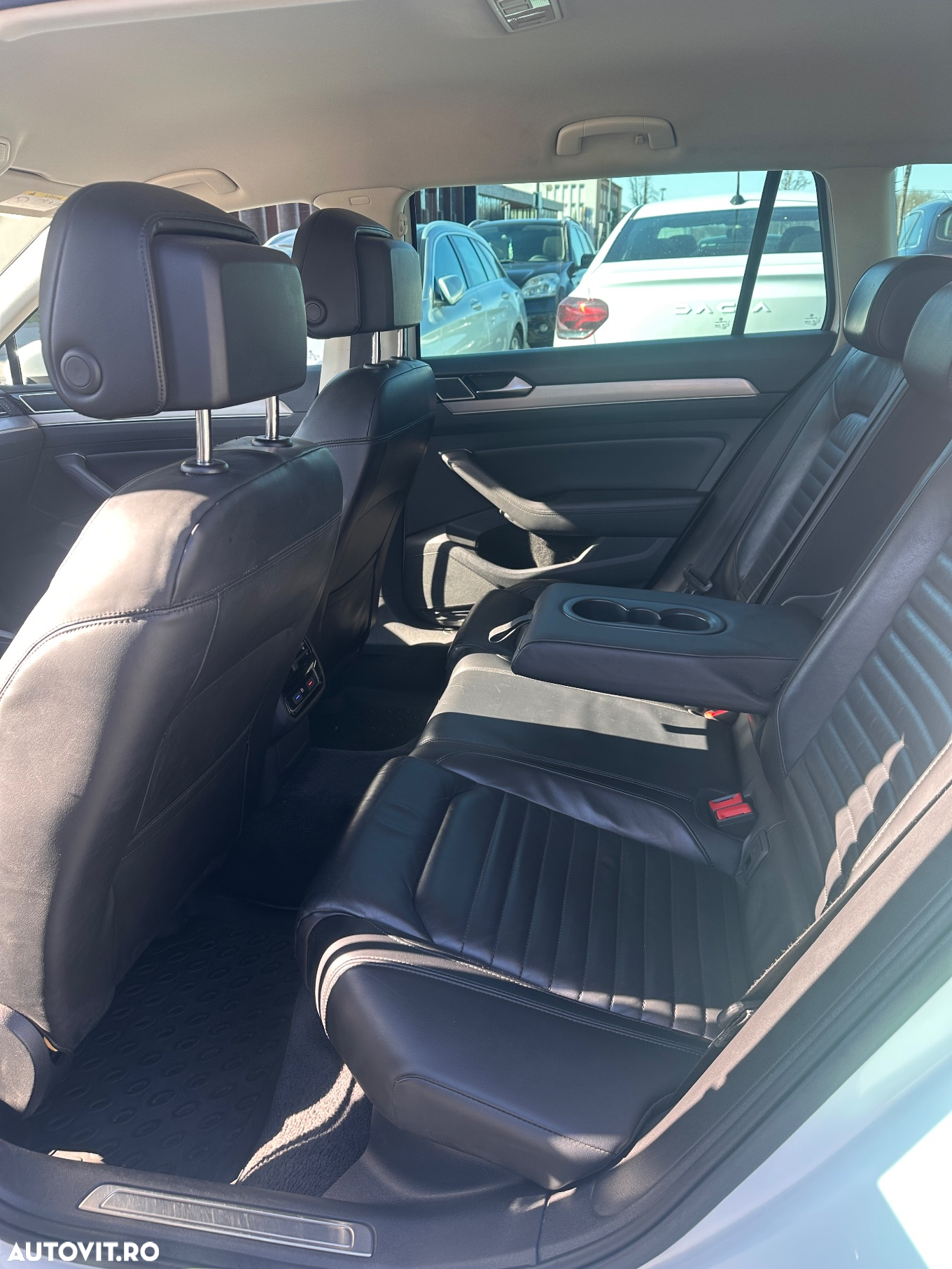 Volkswagen Passat Variant 2.0 TDI DSG Highline - 13