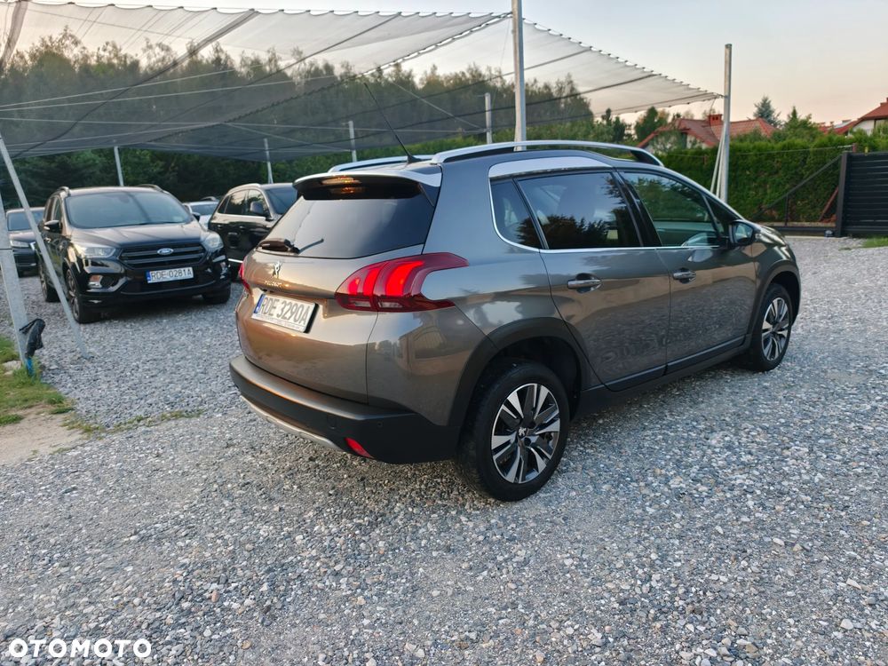 Peugeot 2008 - 6