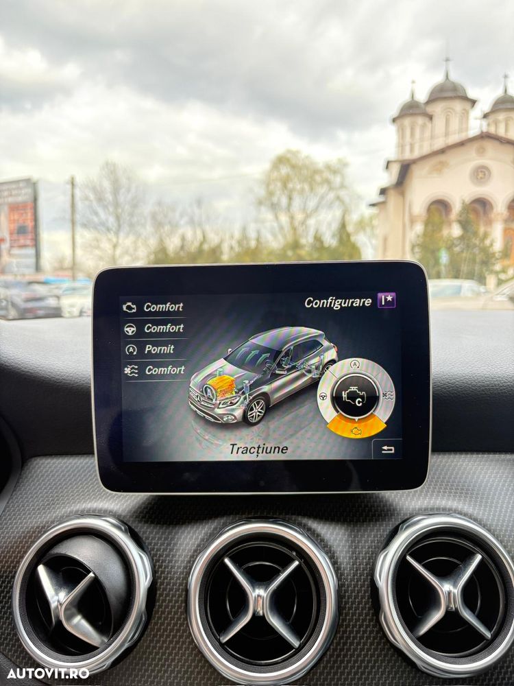 Mercedes-Benz GLA - 7