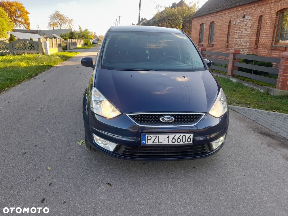 Ford Galaxy - 8