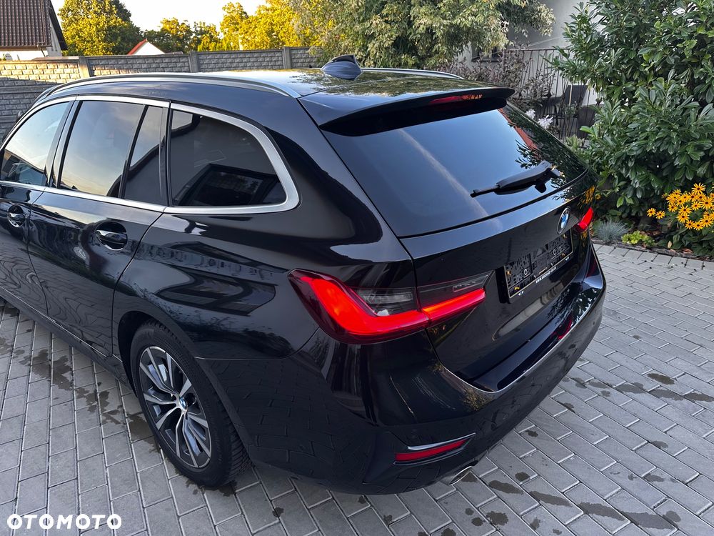 BMW Seria 3 318d MHEV Sport Line - 19