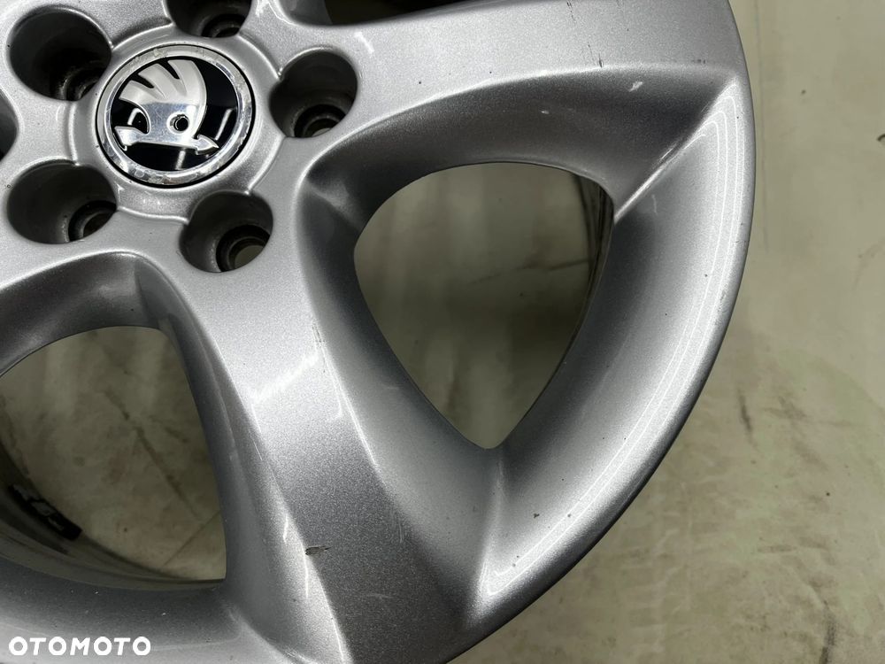 Felgi aluminiowe Skoda Fabia 2 II Roomster Praktik Ibiza Polo Fox 07-14r. r15 cali 6jx15 ET43 5x100 - 23