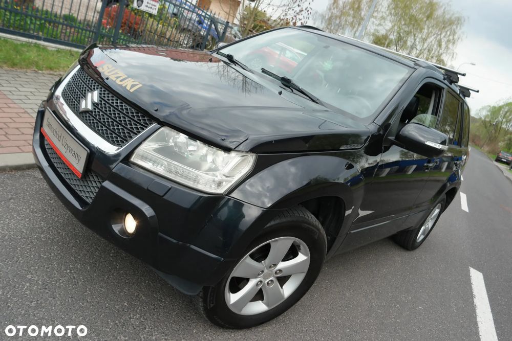 Suzuki Grand Vitara 2.4 De Luxe - 1