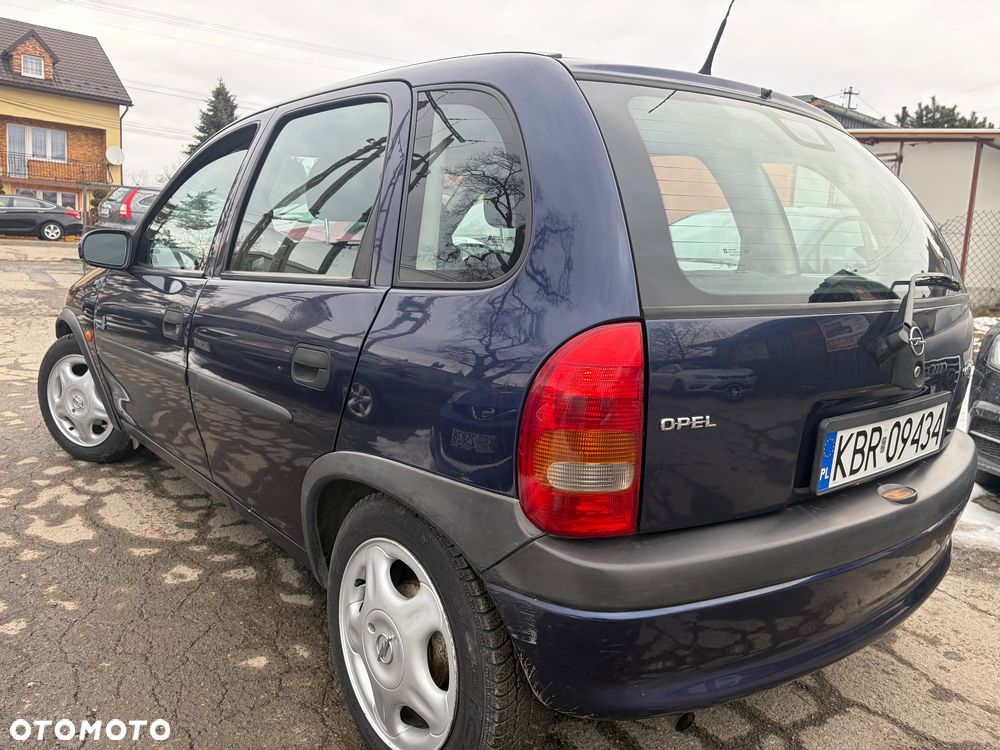 Opel Corsa 1.2 City 16v - 6