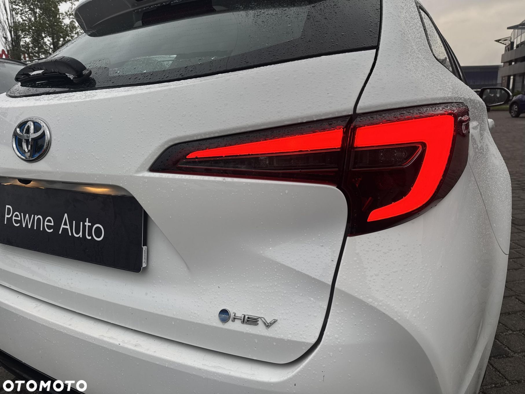 Toyota Corolla 1.8 Hybrid Comfort - 9