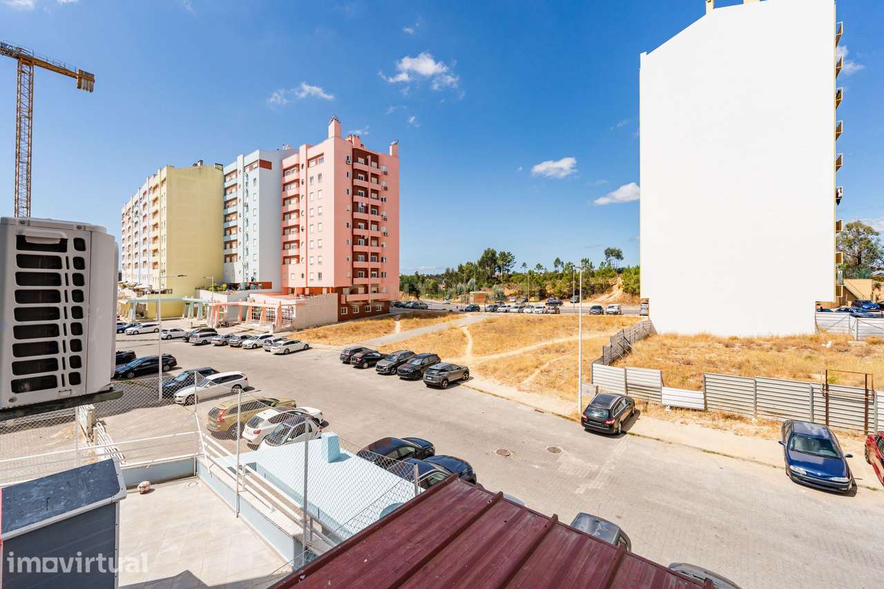 Apartamento T3 em Santa Marta do Pinhal / Corroios / Seixal. - Grande imagem: 5/31