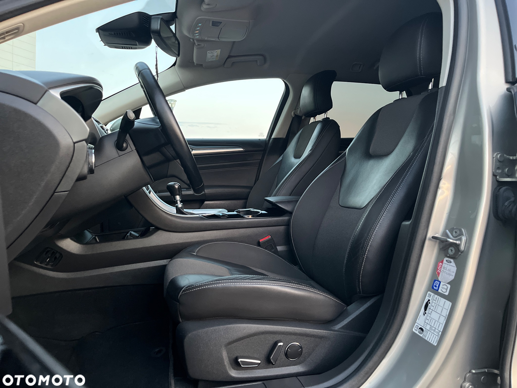 Ford Mondeo - 23