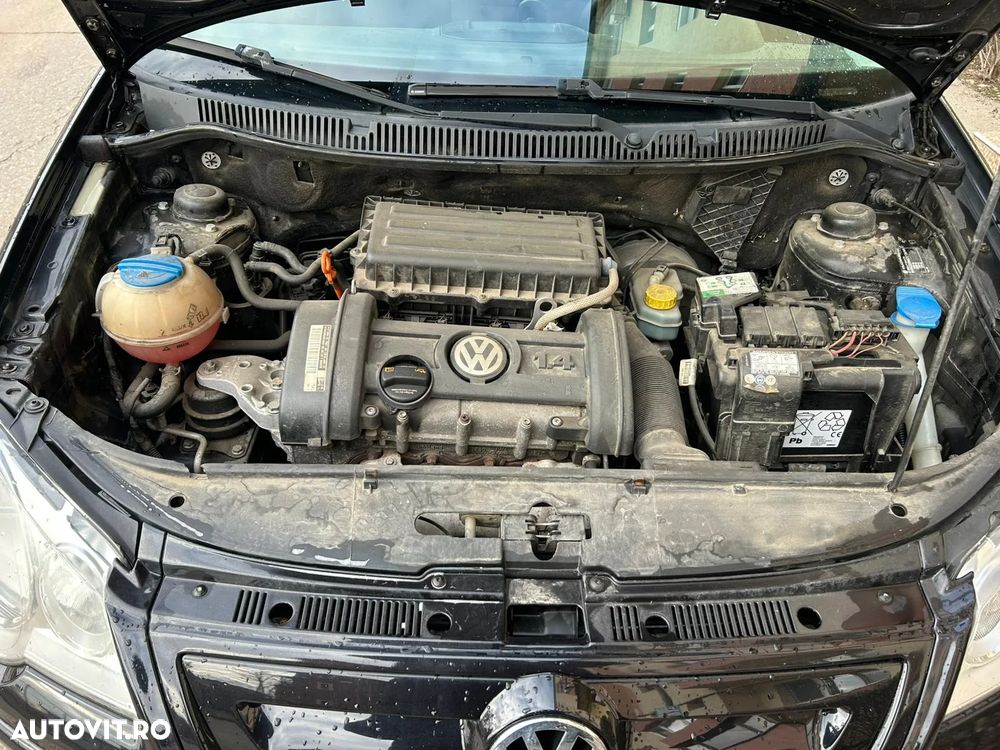 Volkswagen Polo - 8