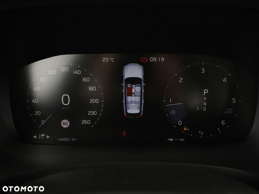 Volvo V90 Cross Country D4 SCR AWD Pro - 23