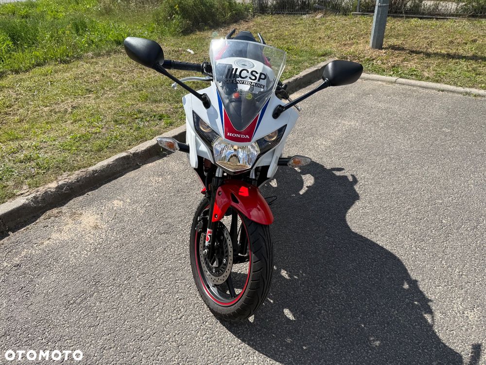 Honda CBR - 3
