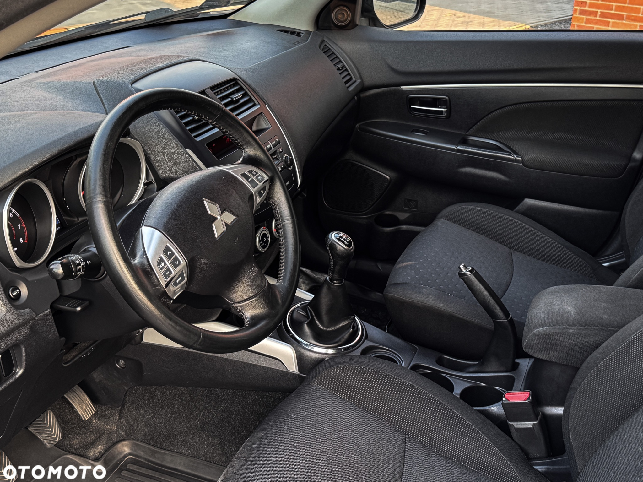 Mitsubishi ASX - 17