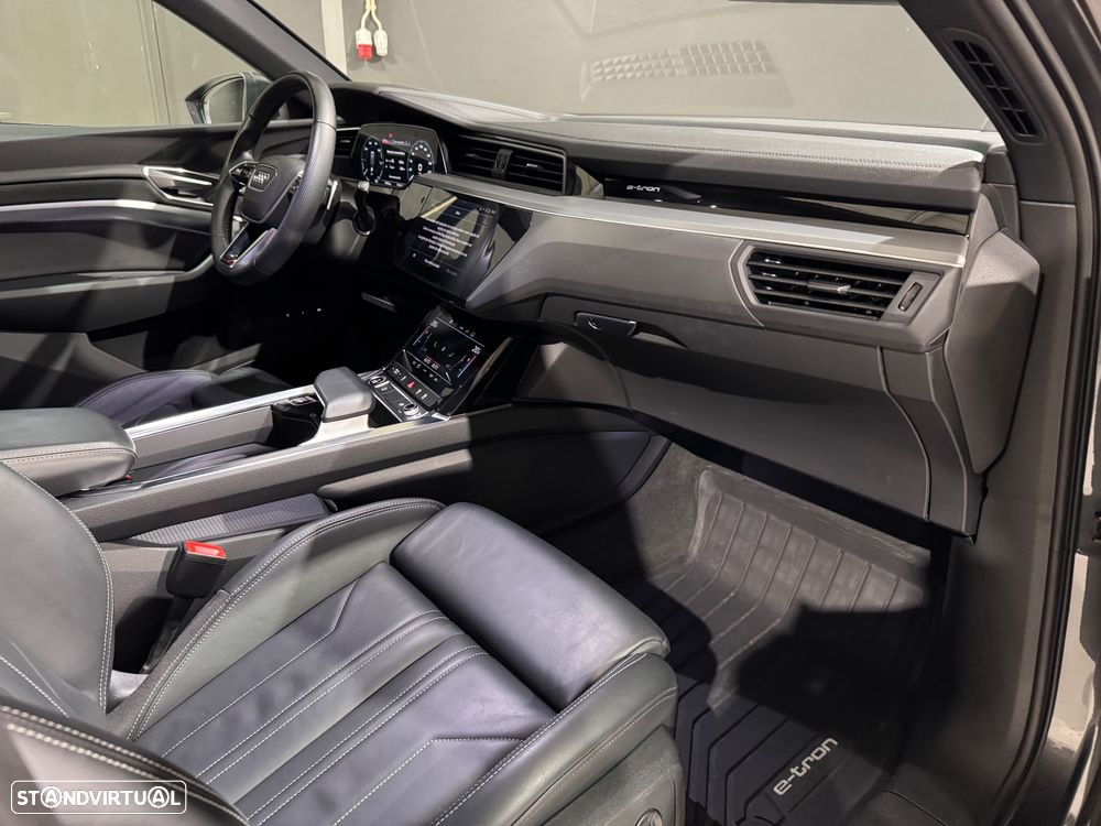 Audi e-tron 55 quattro S line - 26
