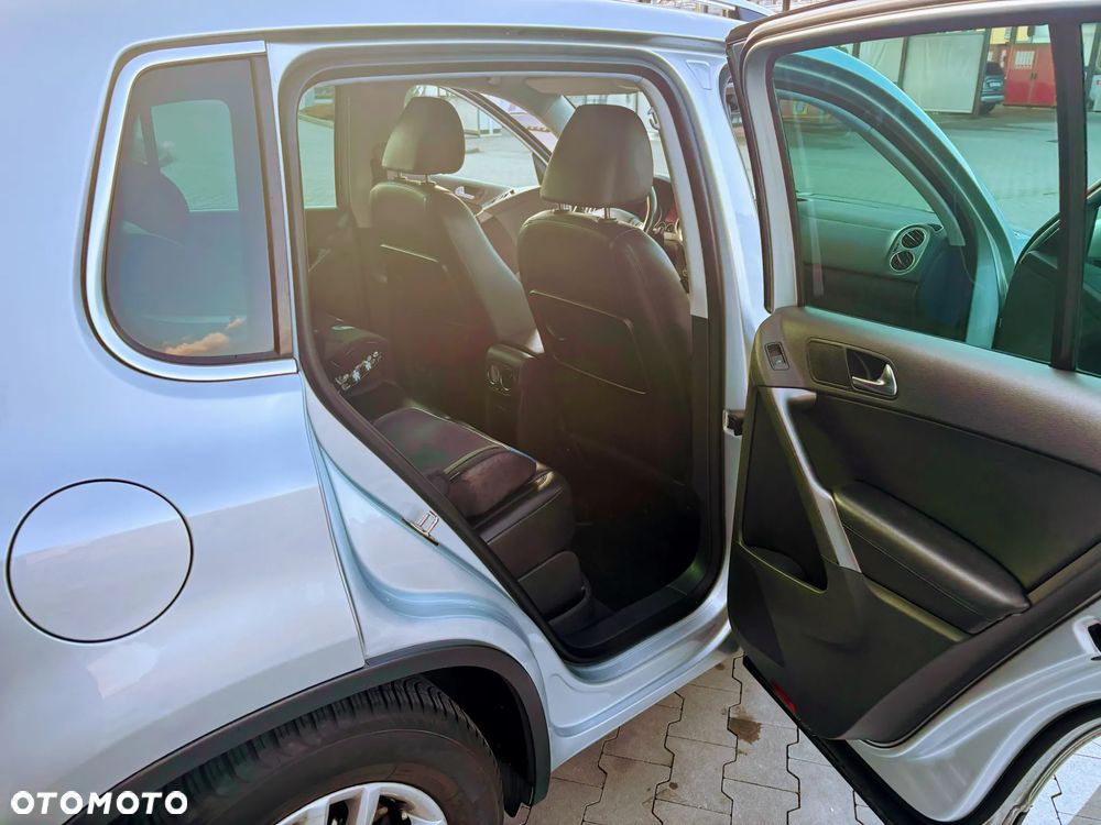 Volkswagen Tiguan 2.0 TDI DPF 4Motion Sport & Style - 23