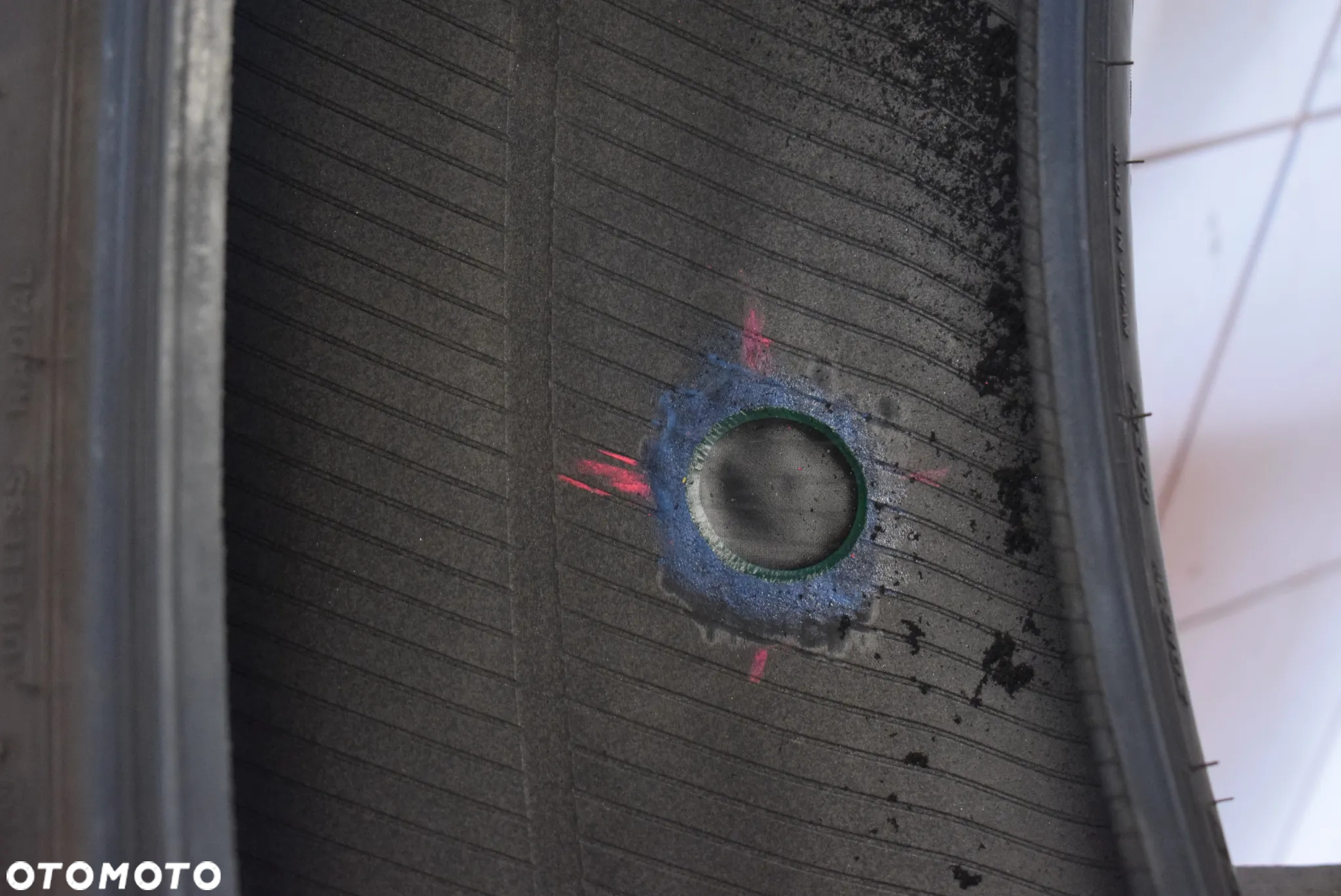 R20 235/50 Bridgestone Alenza 001 Cena za parę - 7