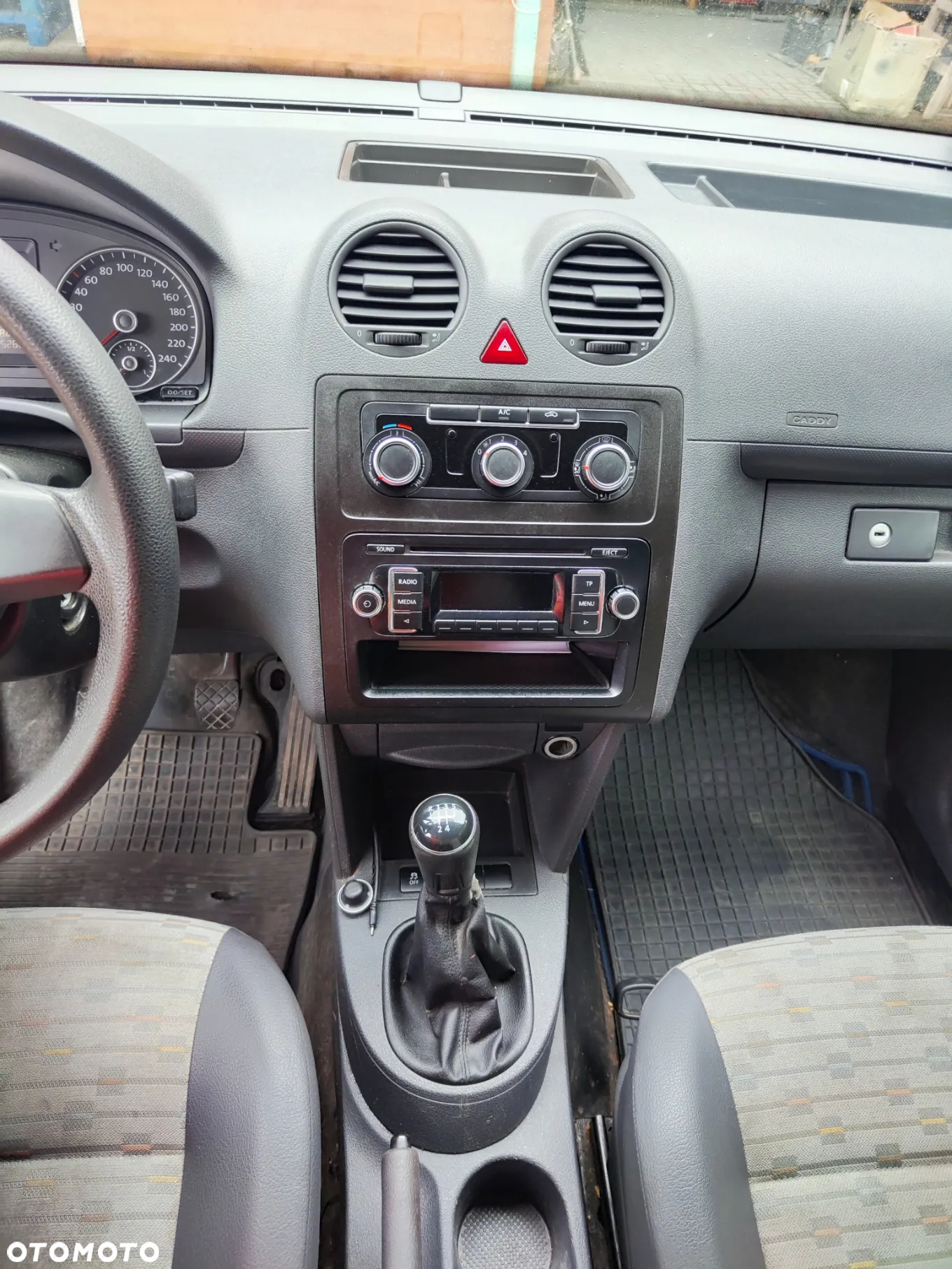 Volkswagen Caddy 1.6 TDI - 13