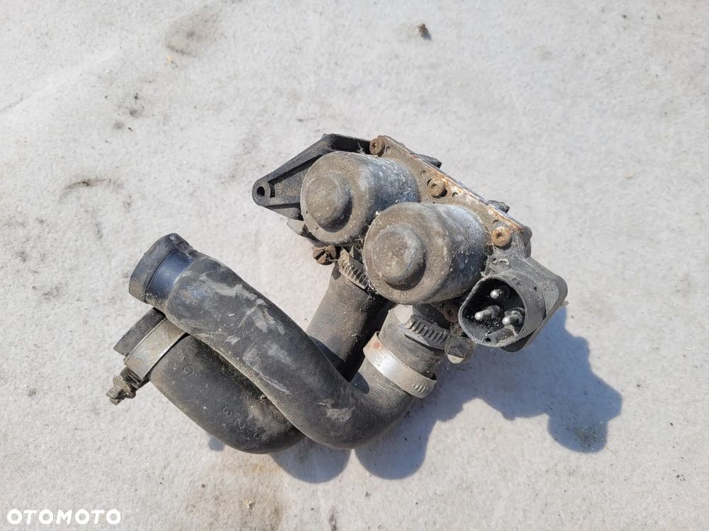 Elektrozawór zawór wody BMW seria 3 E36 1990-1999r 8391419 - 1