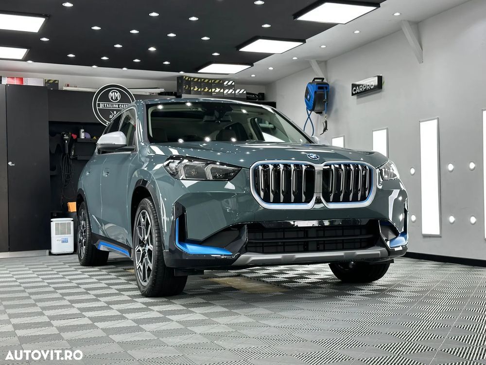 BMW iX1 xDrive30 - 25