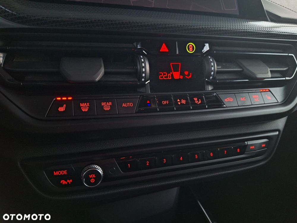 BMW Seria 1 118i Sport Line - 27