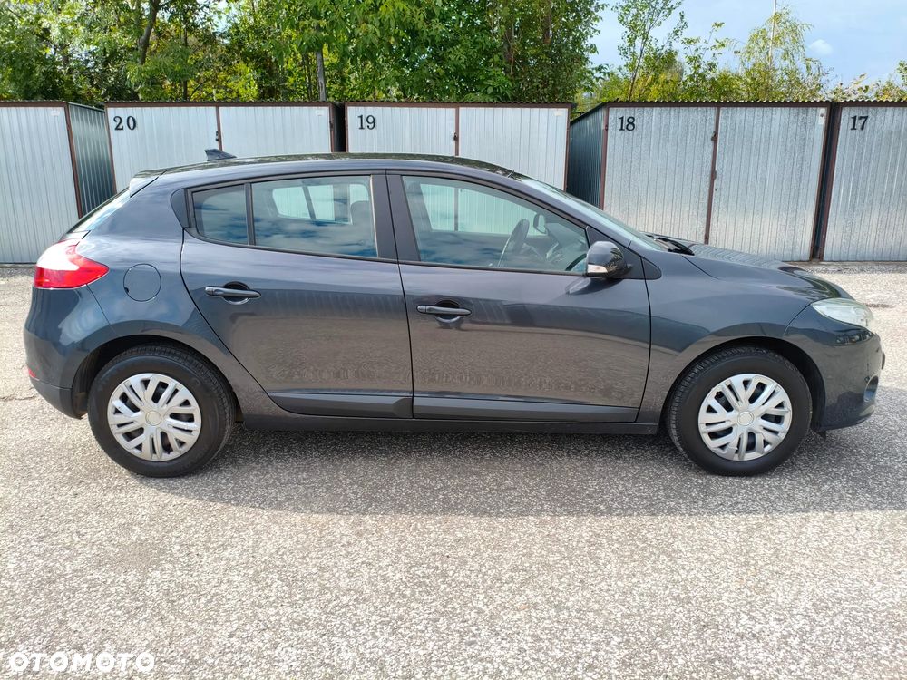 Renault Megane 1.6 16V Expression Euro5 - 13