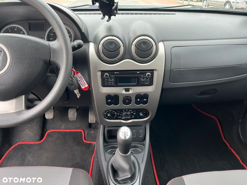 Dacia Duster 1.6 16V 105 4x2 Celebration - 19