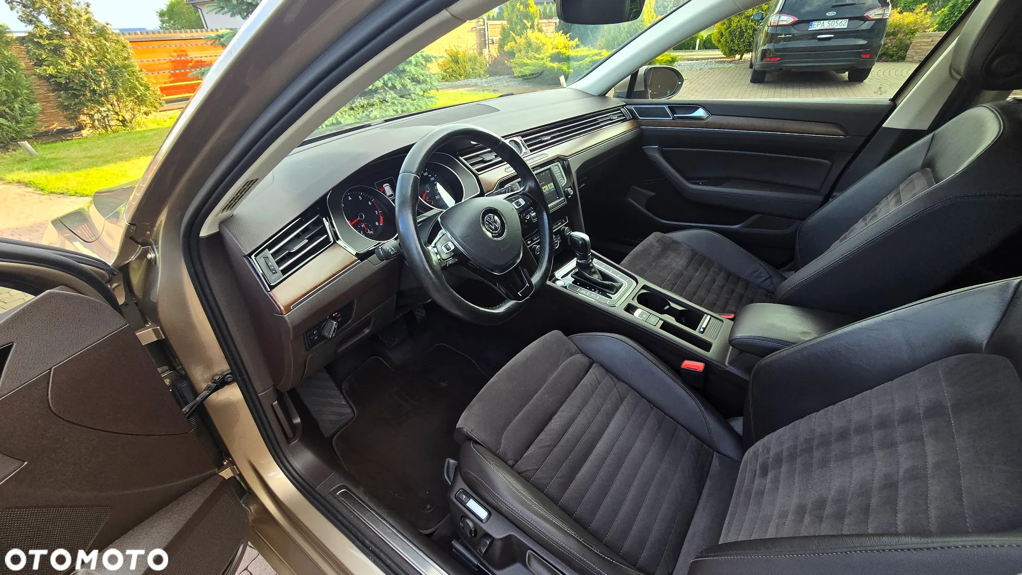 Volkswagen Passat - 31