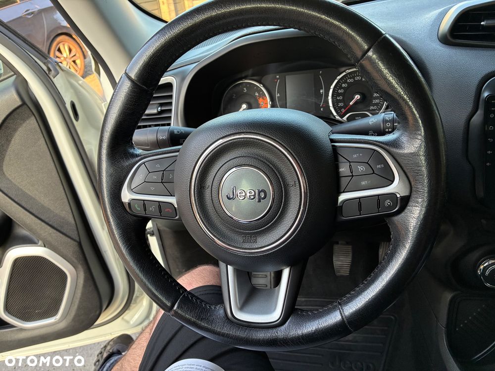 Jeep Renegade - 28