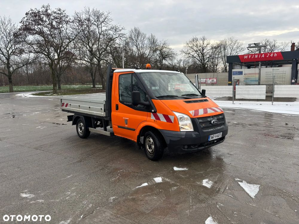 Ford Transit - 1