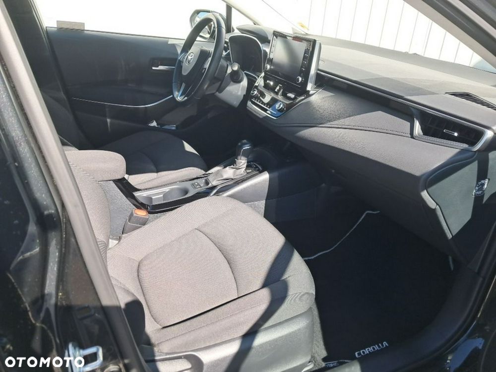 Toyota Corolla - 13