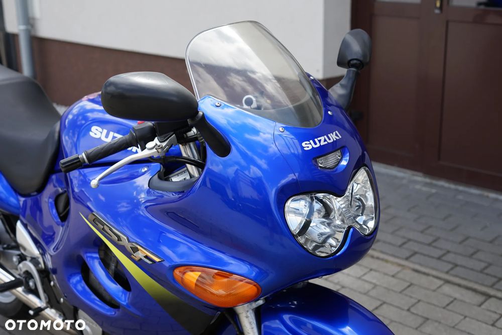 Suzuki GSX - 13