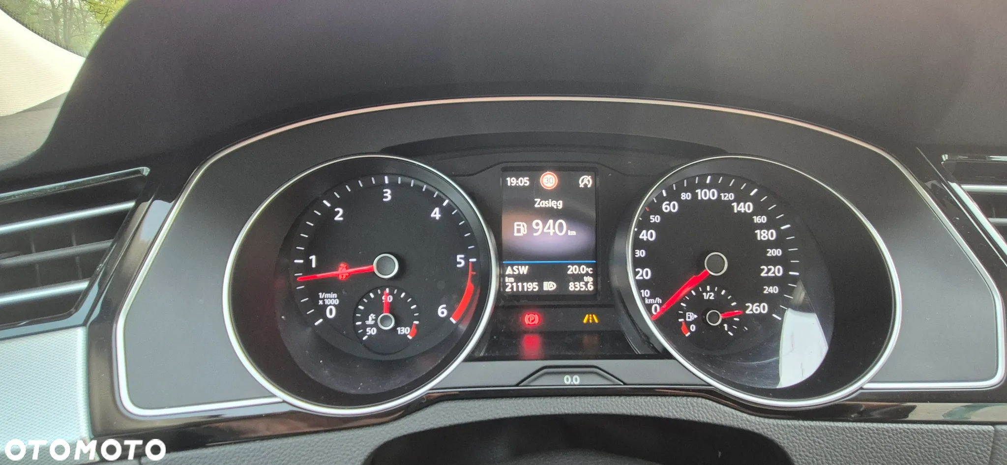 Volkswagen Passat 2.0 TDI BMT Comfortline - 15