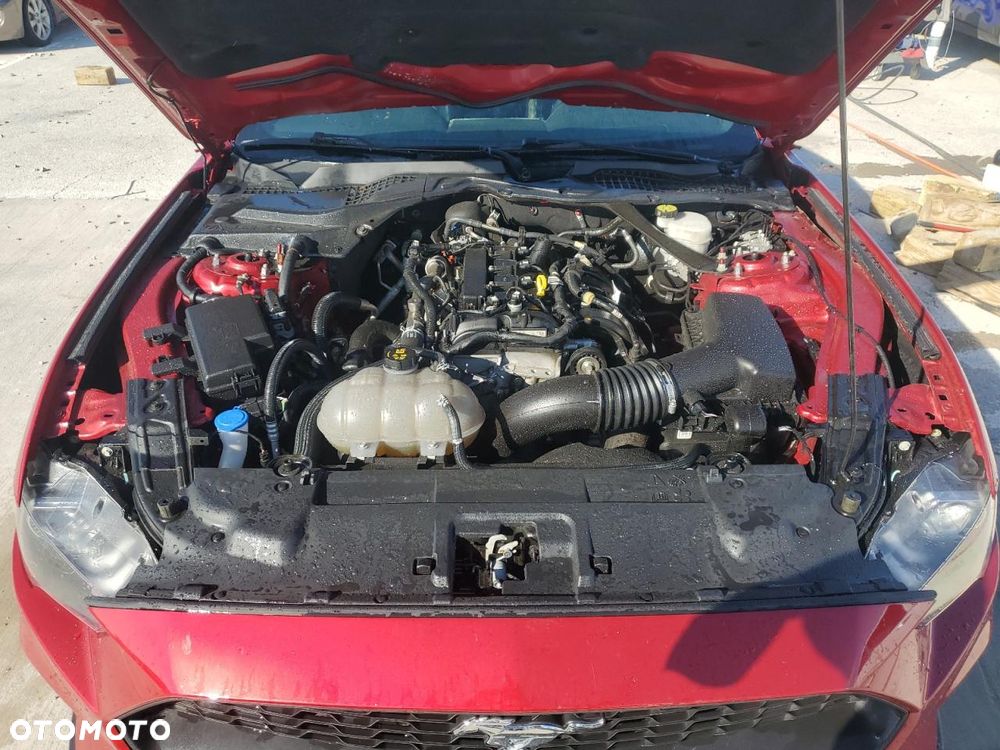 Ford Mustang 2.3 EcoBoost - 12