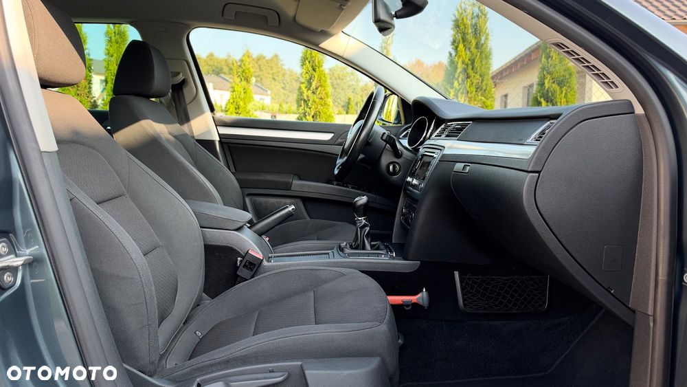 Skoda Superb 1.6 TDI GreenLine - 24