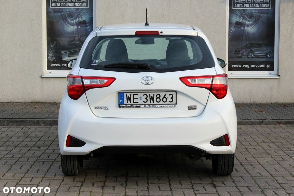 Toyota Yaris 1.0 Active - 5