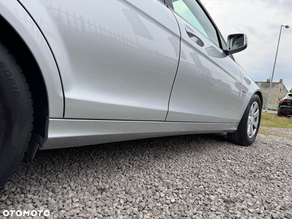 Mercedes-Benz Klasa C 180 BlueEFFICIENCY 7G-TRONIC Elegance - 17