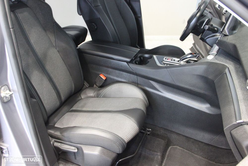 Peugeot 5008 1.2 PureTech Allure Pack EAT8 - 13