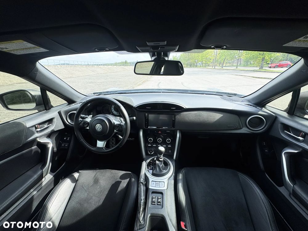 Toyota GT86 2.0 Premium - 33