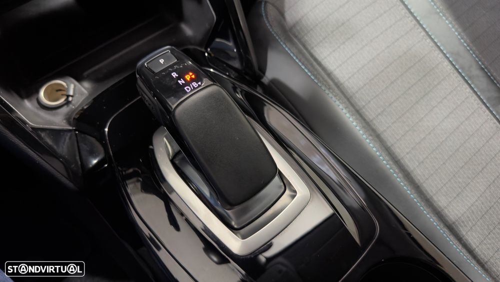 Peugeot e-208 Allure - 30