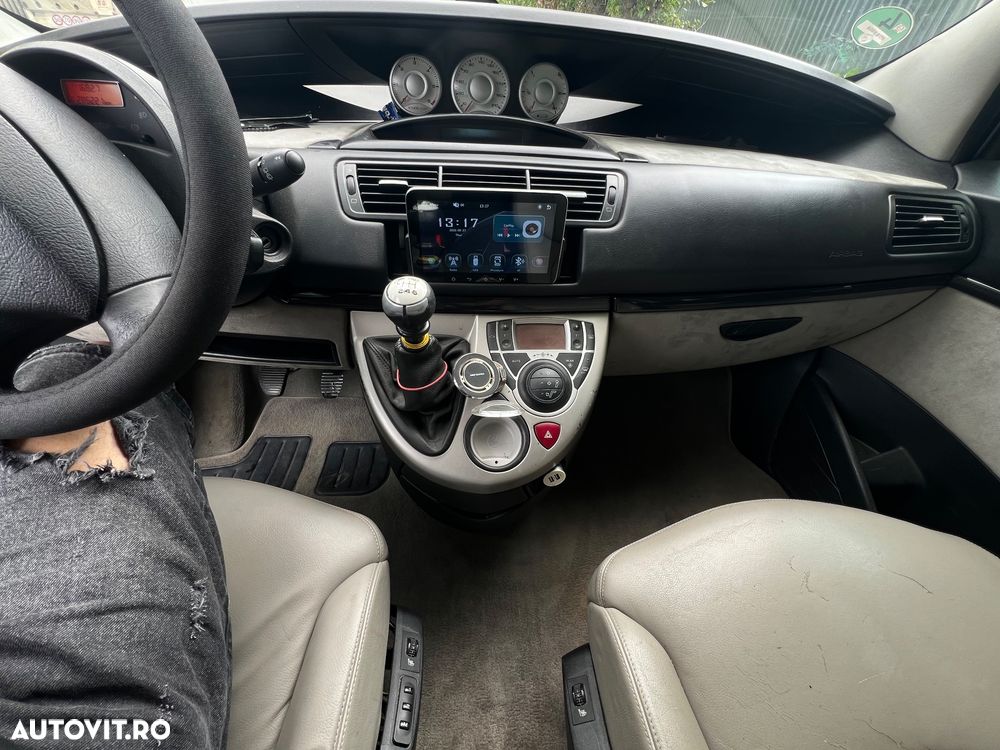 Peugeot 807 - 9