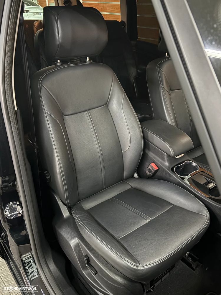 Ford Galaxy 2.0 TDCi Titanium Business - 12