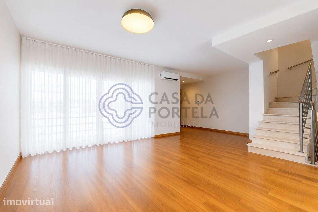 Moradia T4 com Rooftop - Alcochete - Grande imagem: 4/30