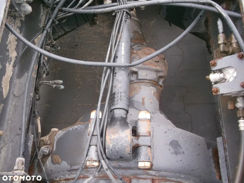 Tylny most Scania 6x4 obudowa kołyska dyfer - 3