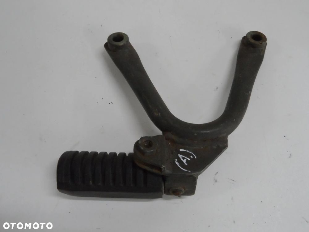 CAGIVA W 16 set, podnóżek pasażera - 7